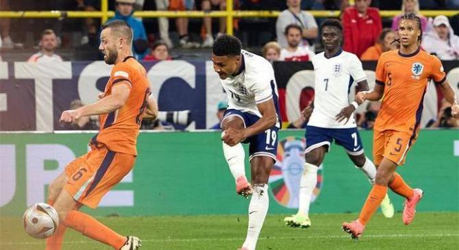 清晨足总杯焦点战，法兰克福状态回暖，震撼外界，赛程密集仍需轮换的简单介绍